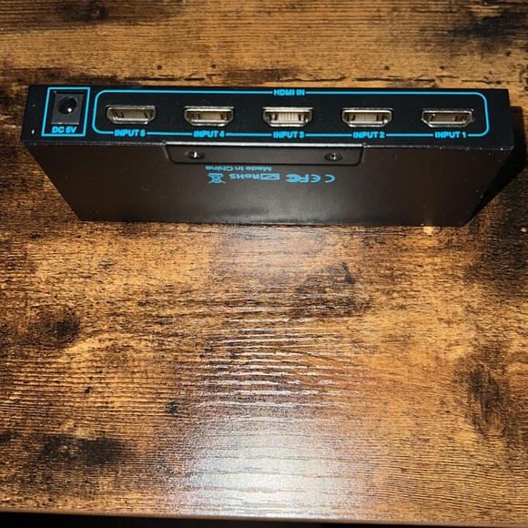 SGEYR HDMI 5x1 Switch - Picture 3 of 5